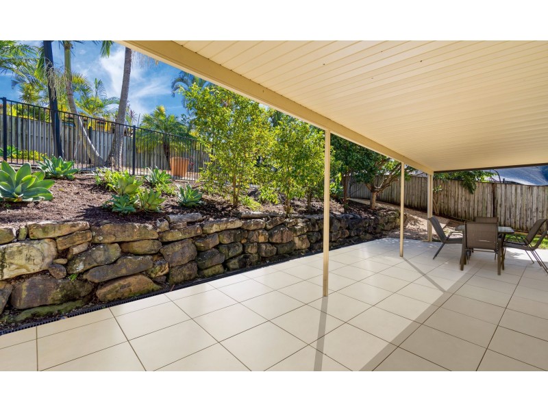 3 Maty Place, Pacific Pines QLD 4211