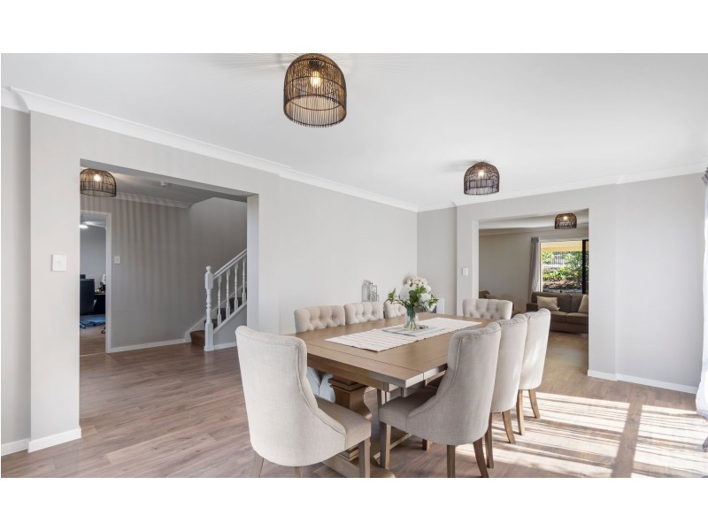 3 Maty Place, Pacific Pines QLD 4211