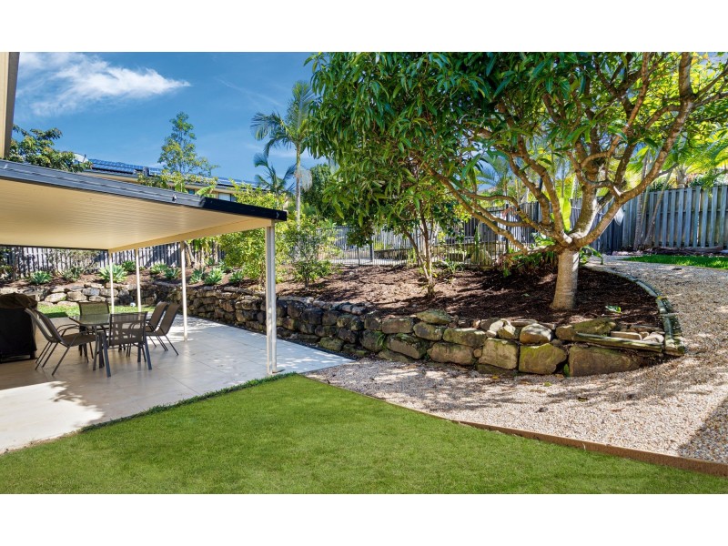 3 Maty Place, Pacific Pines QLD 4211