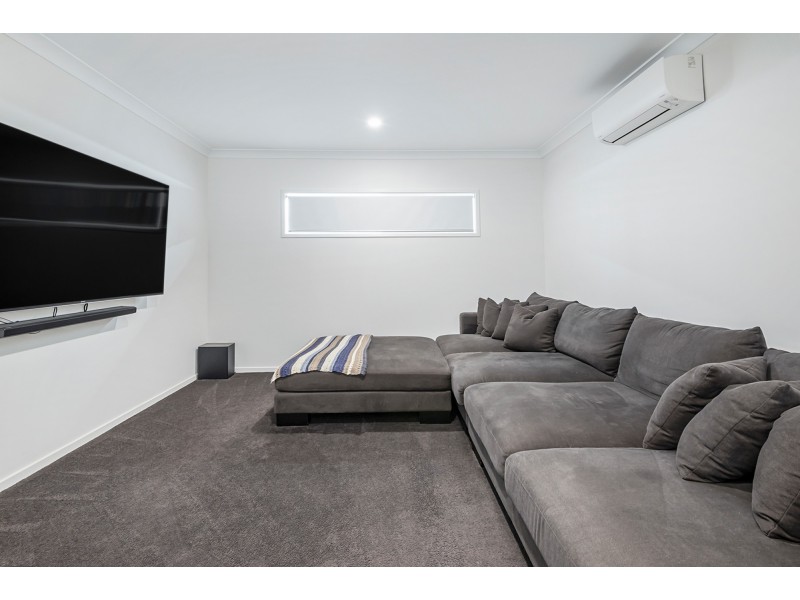 90 McCreadie Road, Ormeau Hills QLD 4208