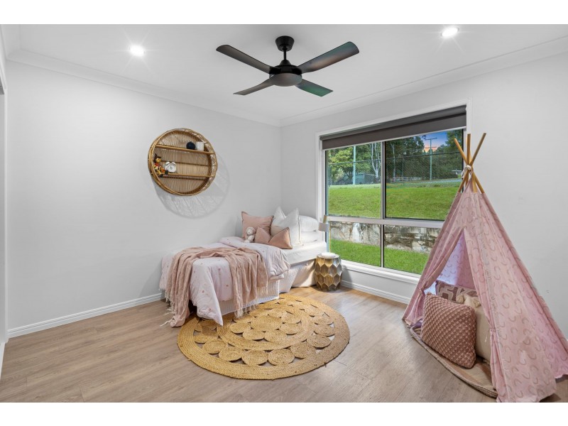 16 Richland Drive, Bannockburn QLD 4207