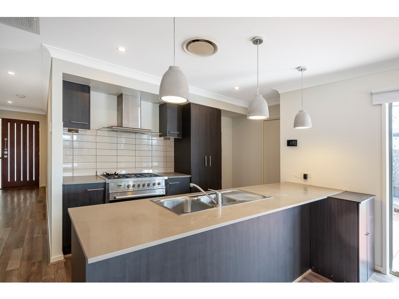 29 Summerhill Crescent, Ormeau Hills QLD 4208