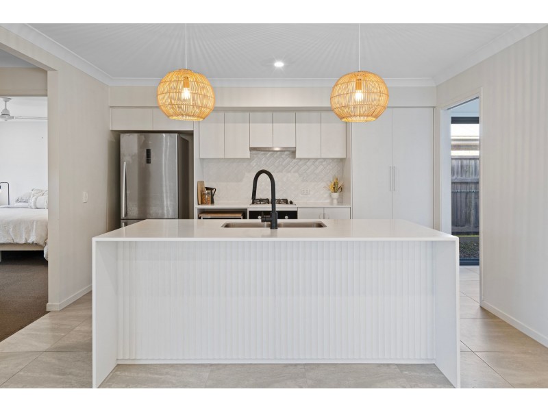 26 Brookside Circuit, Ormeau QLD 4208