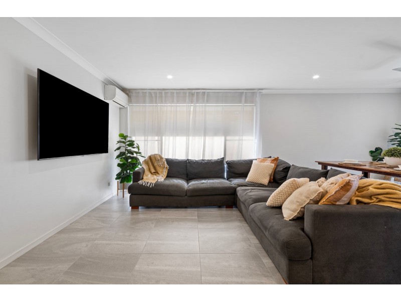 26 Brookside Circuit, Ormeau QLD 4208