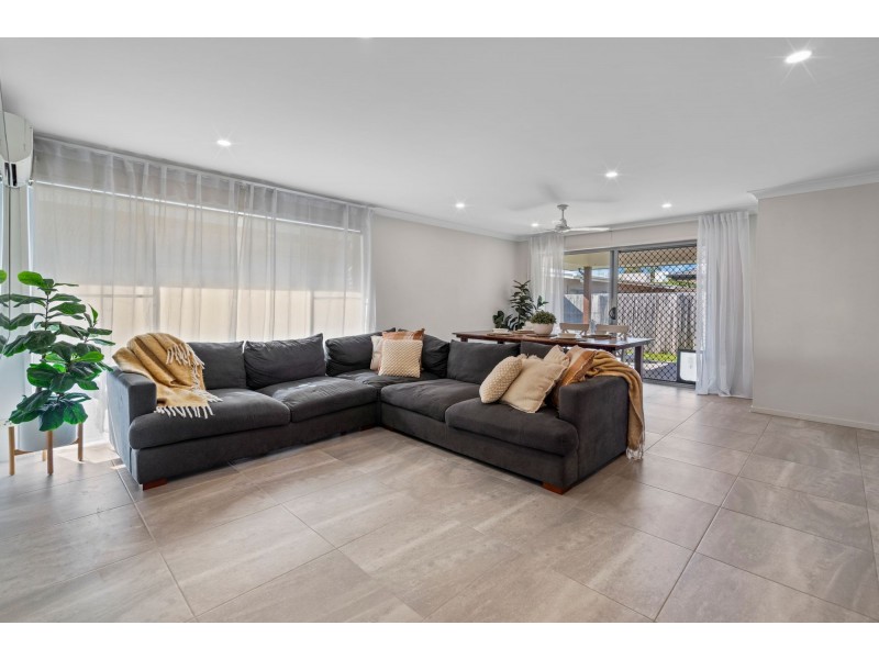 26 Brookside Circuit, Ormeau QLD 4208