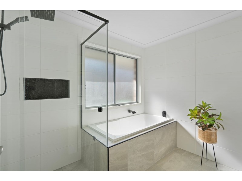26 Brookside Circuit, Ormeau QLD 4208