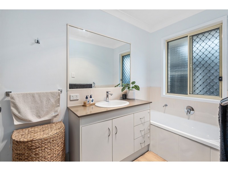 9 Jasmine Circuit, Ormeau QLD 4208