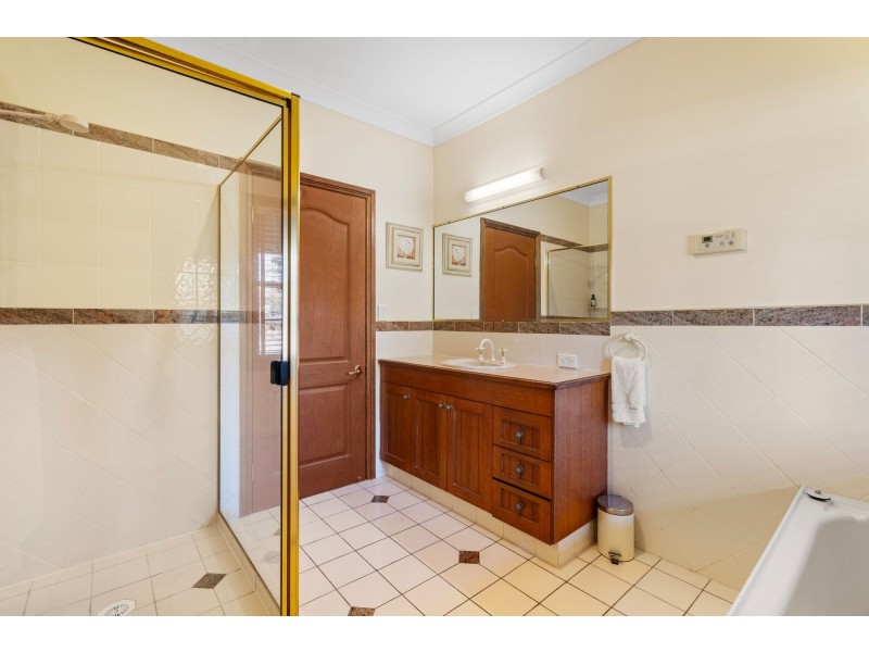 15 Mobbs Place, Ormeau QLD 4208