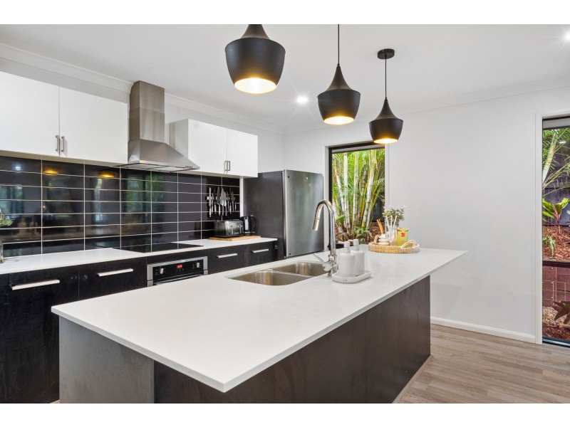7 Summerhill Crescent, Ormeau Hills QLD 4208