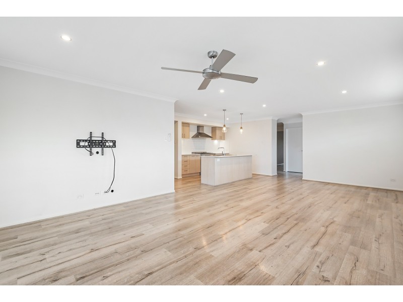 24 Arrowsmith Crescent, Ormeau Hills QLD 4208