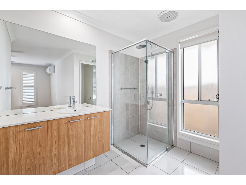 24 Arrowsmith Crescent, Ormeau Hills QLD 4208