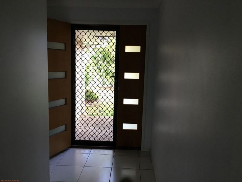 25 Charlton Crescent, Ormeau QLD 4208