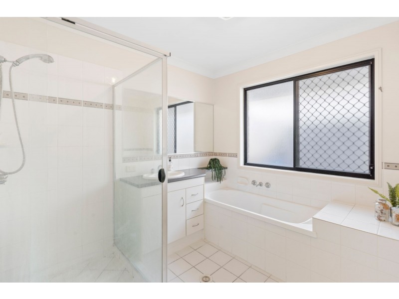 19 Dahlia Crescent, Ormeau QLD 4208