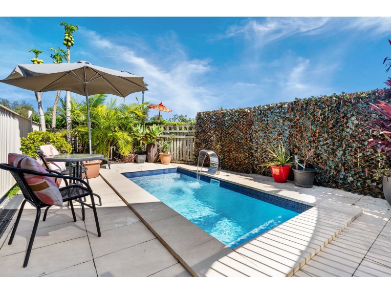 1/2 Carob Court, Ormeau QLD 4208
