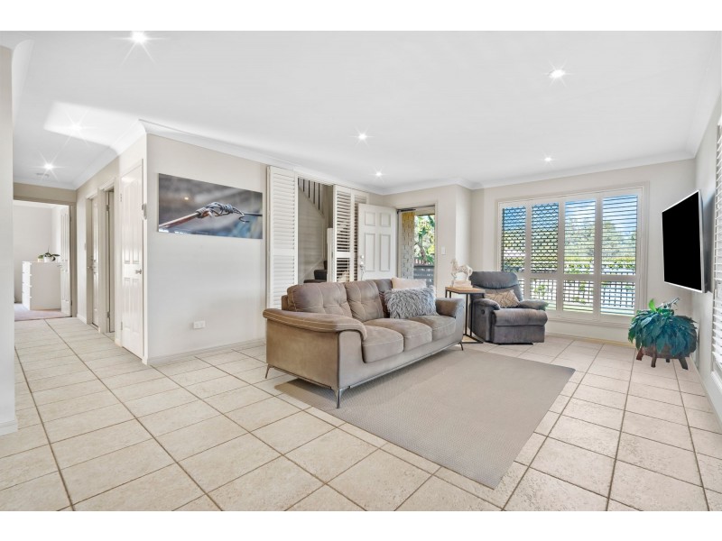 1/2 Carob Court, Ormeau QLD 4208