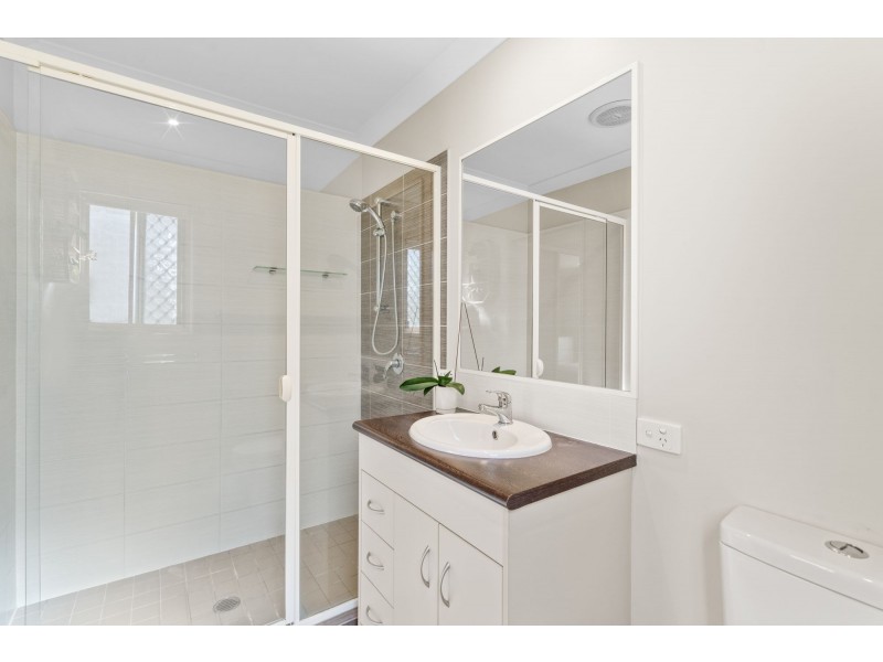 1/2 Carob Court, Ormeau QLD 4208