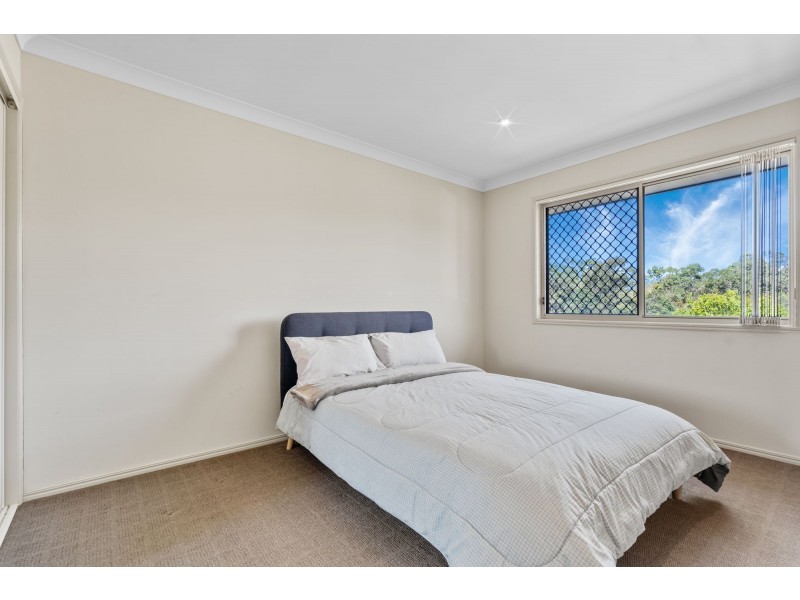 1/2 Carob Court, Ormeau QLD 4208