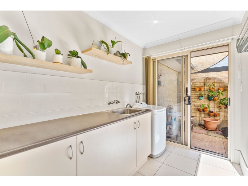 1/2 Carob Court, Ormeau QLD 4208