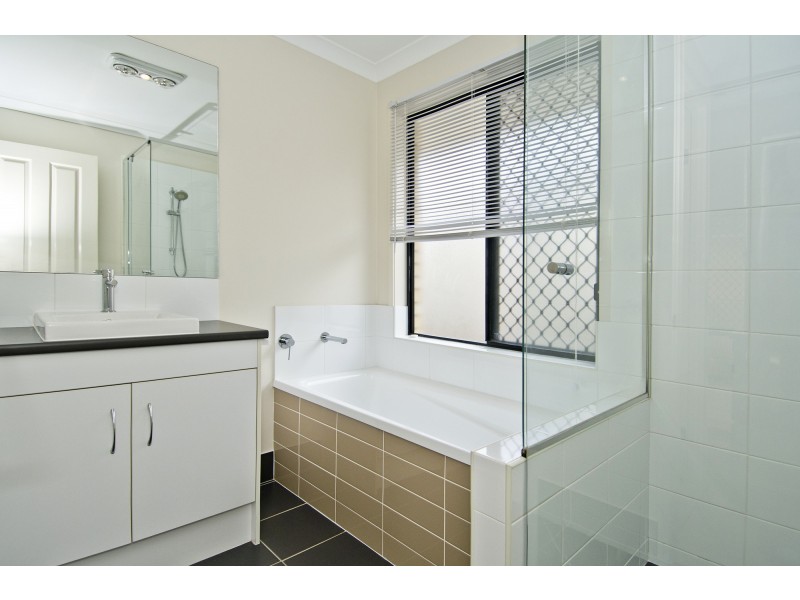 7 Wollombi Avenue, Ormeau Hills QLD 4208