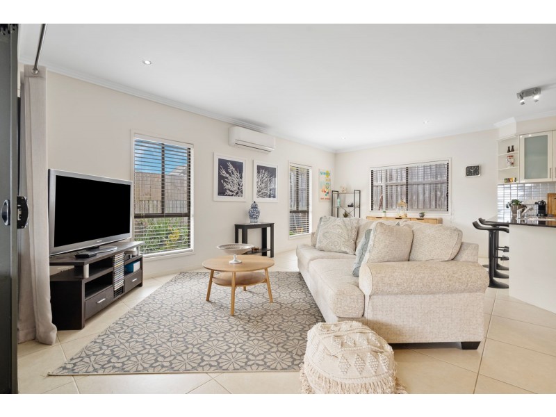 4 Cedarton Crescent, Ormeau QLD 4208