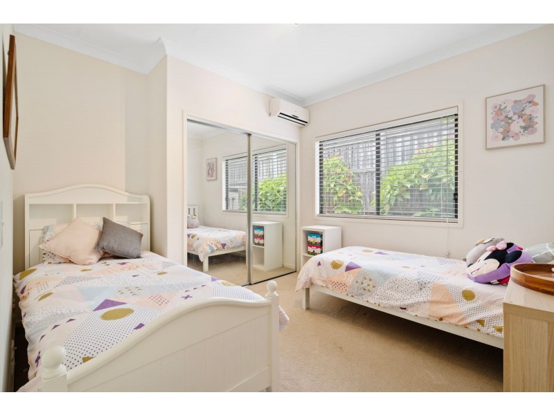 4 Cedarton Crescent, Ormeau QLD 4208