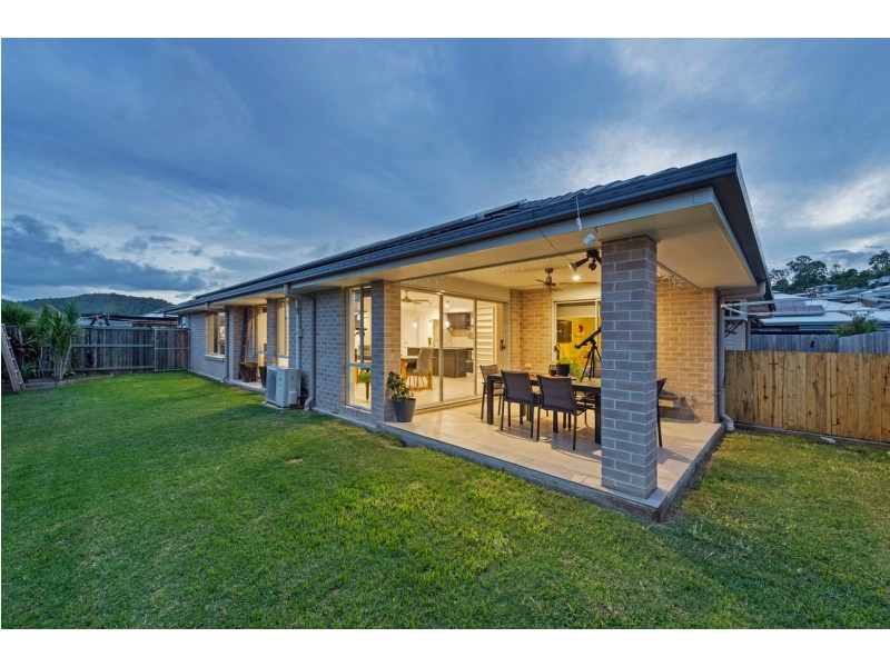 1 Beaufort Crescent, Ormeau Hills QLD 4208