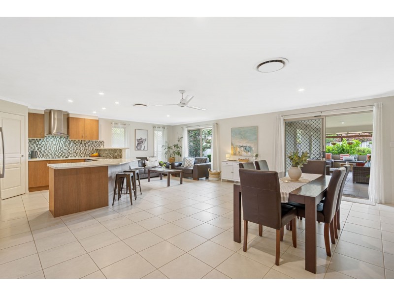 15 Coorabelle Crescent, Ormeau QLD 4208