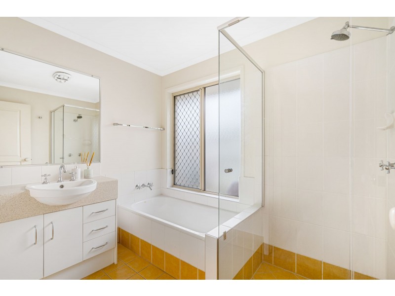 15 Coorabelle Crescent, Ormeau QLD 4208