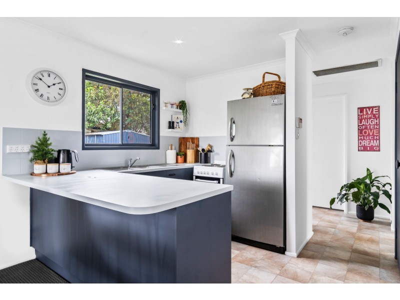 2 Poplar Crescent, Stapylton QLD 4207