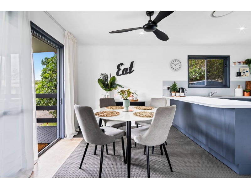 2 Poplar Crescent, Stapylton QLD 4207