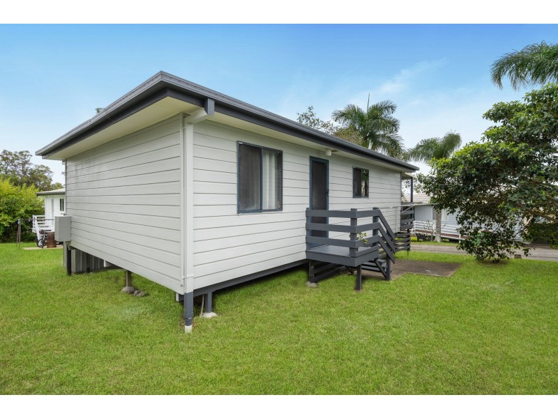 2 Poplar Crescent, Stapylton QLD 4207