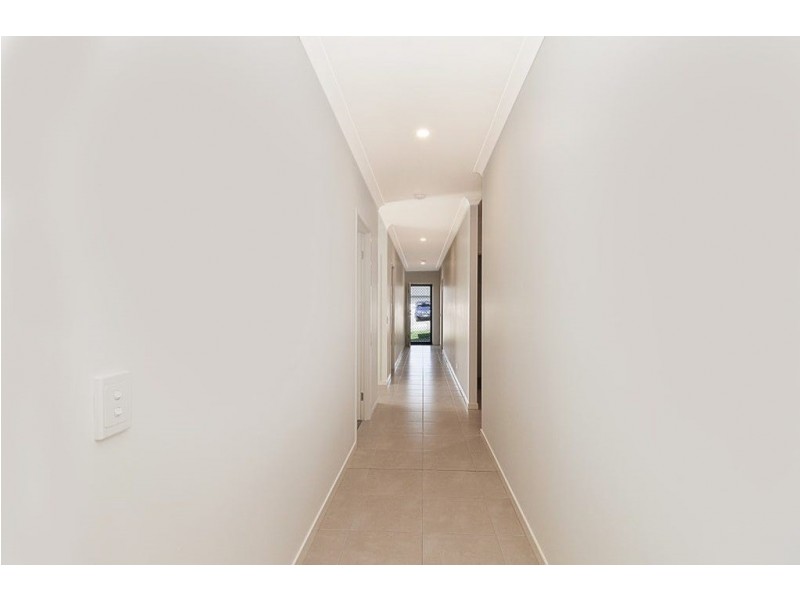 27 Beaufort Crescent, Ormeau Hills QLD 4208