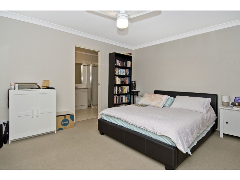 10 Lauradale Crescent, Ormeau QLD 4208