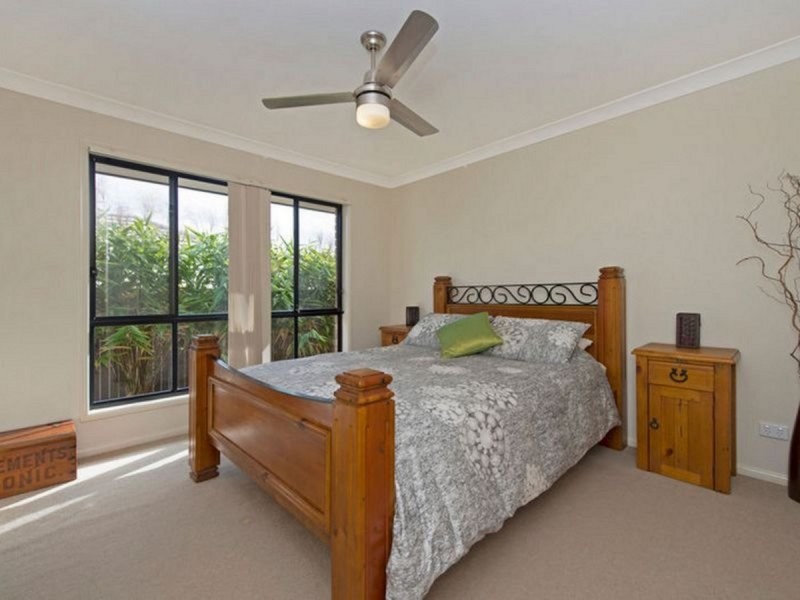 17 Jasmine Circuit, Ormeau QLD 4208
