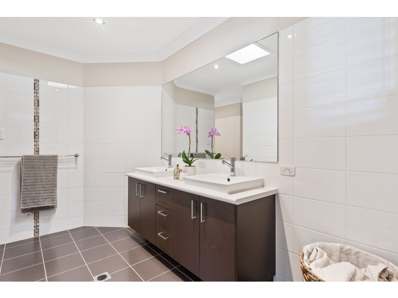 8 Appadene Street, Ormeau QLD 4208