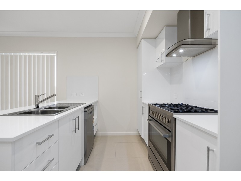 74 Mccreadie Road, Ormeau Hills QLD 4208