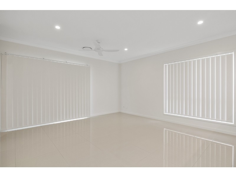 74 Mccreadie Road, Ormeau Hills QLD 4208