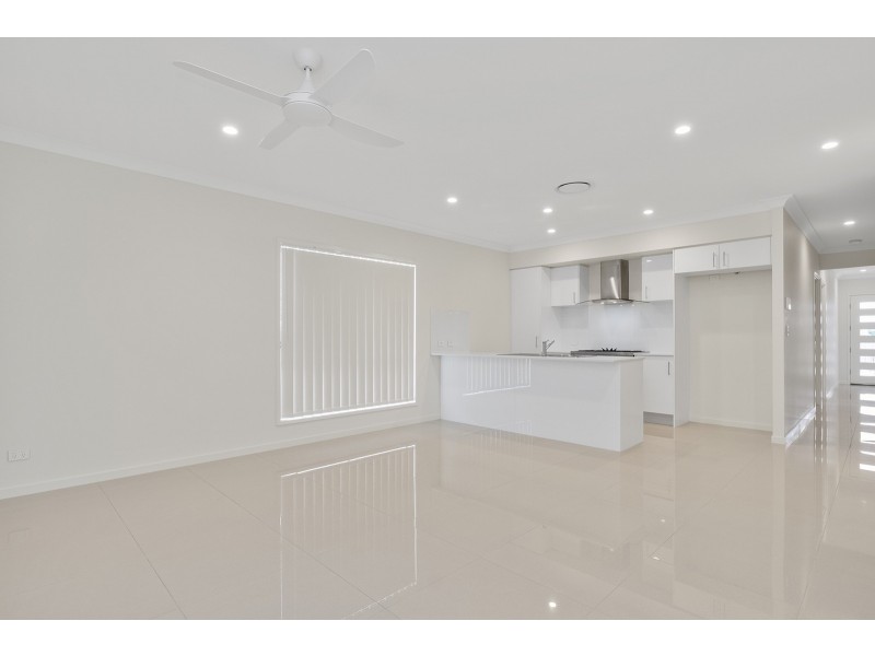 74 Mccreadie Road, Ormeau Hills QLD 4208