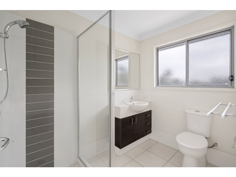 8/2 Bundy Court, Pimpama QLD 4209