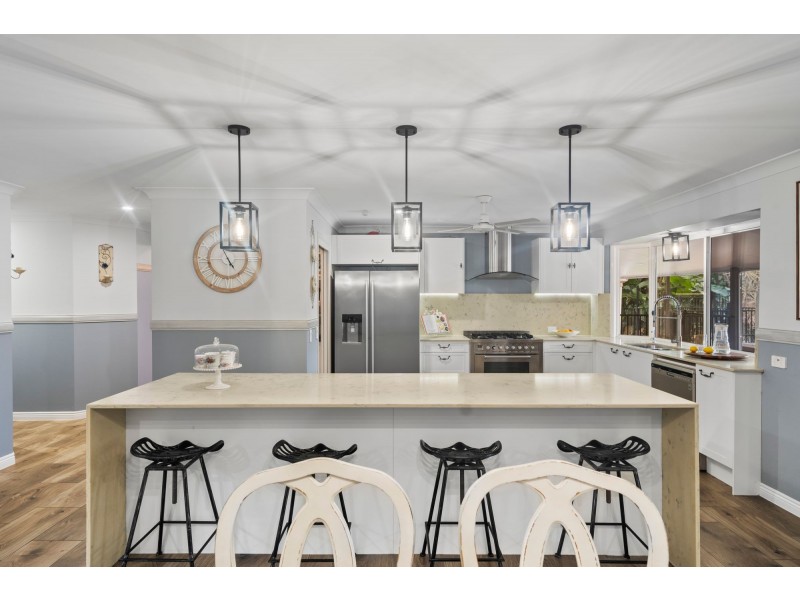 70 Barrenjoey Drive, Ormeau Hills QLD 4208