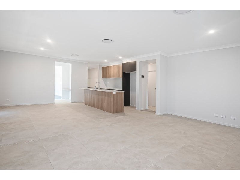 40 Edmond Street, Coomera QLD 4209