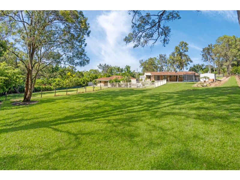 3 Edwards Place, Ormeau QLD 4208