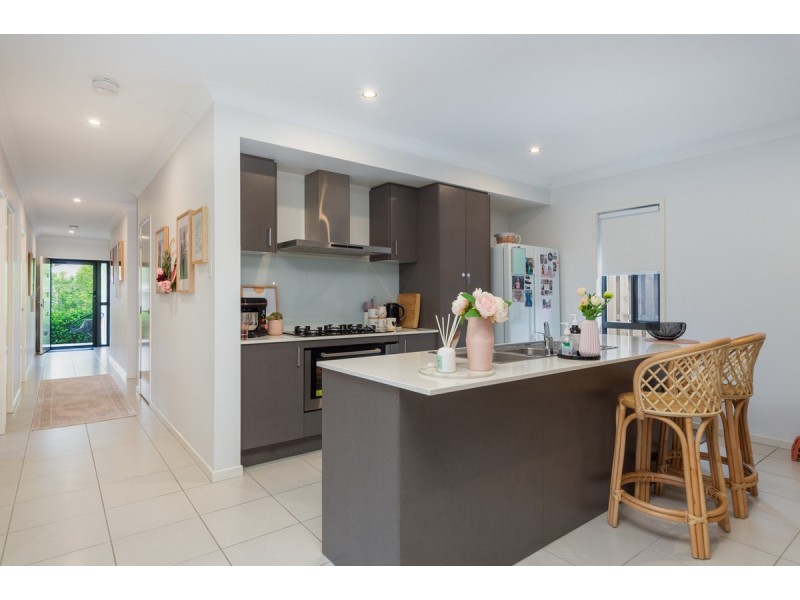 46 Oakover Avenue, Ormeau Hills QLD 4208