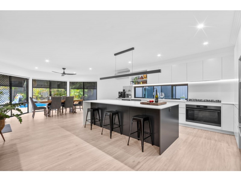 77 Ormeau Ridge Road, Ormeau Hills QLD 4208