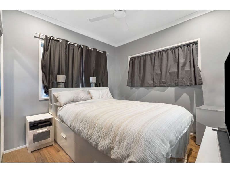 8 Arbon Street, Holmview QLD 4207