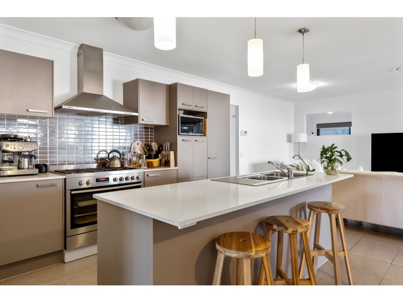 18 Olivevale Street, Ormeau QLD 4208