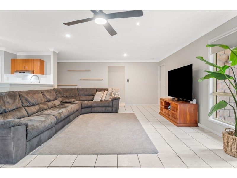 69 Gawain Drive, Ormeau QLD 4208