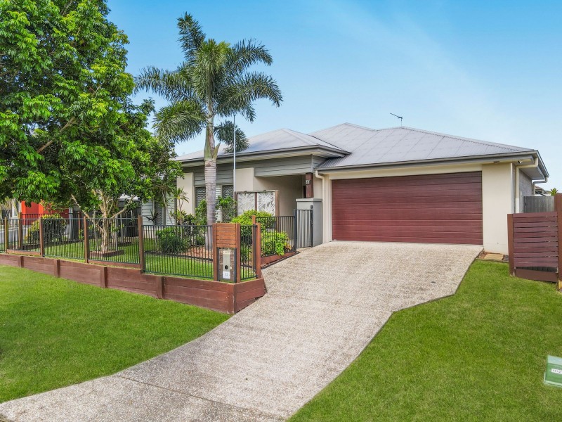 11 Ludlow Crescent, Ormeau Hills QLD 4208