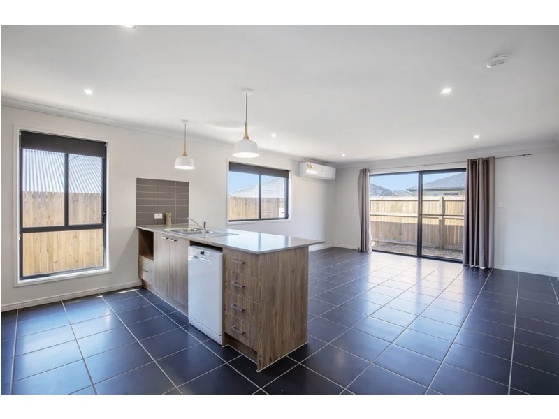 79 Arrowsmith Crescent, Ormeau Hills QLD 4208
