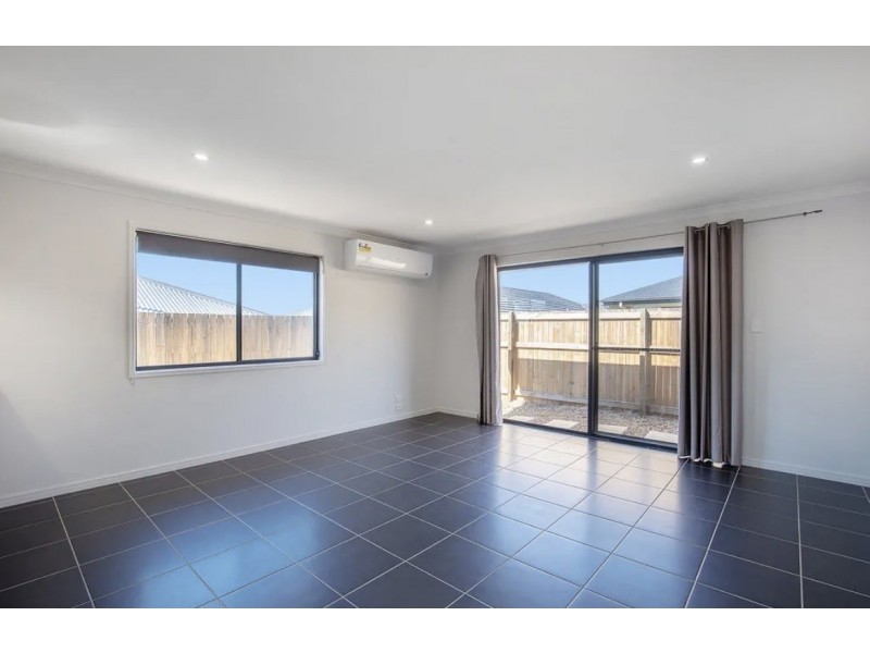 79 Arrowsmith Crescent, Ormeau Hills QLD 4208
